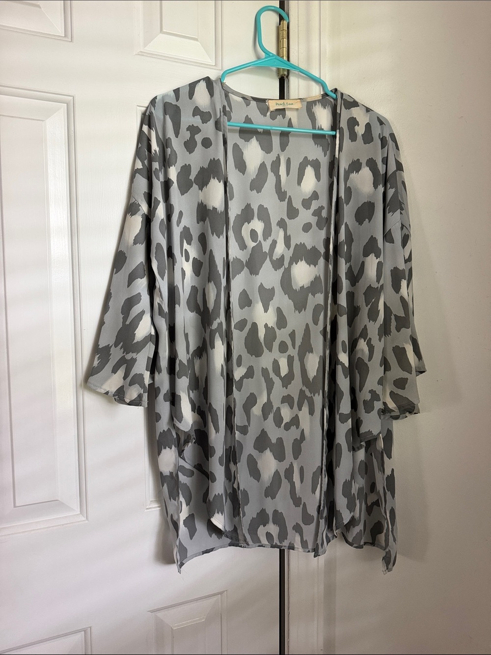 Women's Gray Leopard Print Swim Cover-Up Kimono